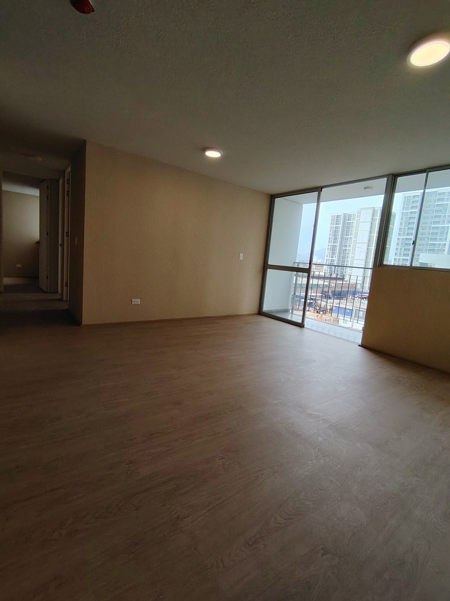 ALQUILER DEPARTAMENTO DE ESTRENO EN CERCADO DE LIMA COLINDANTE A BREÑA